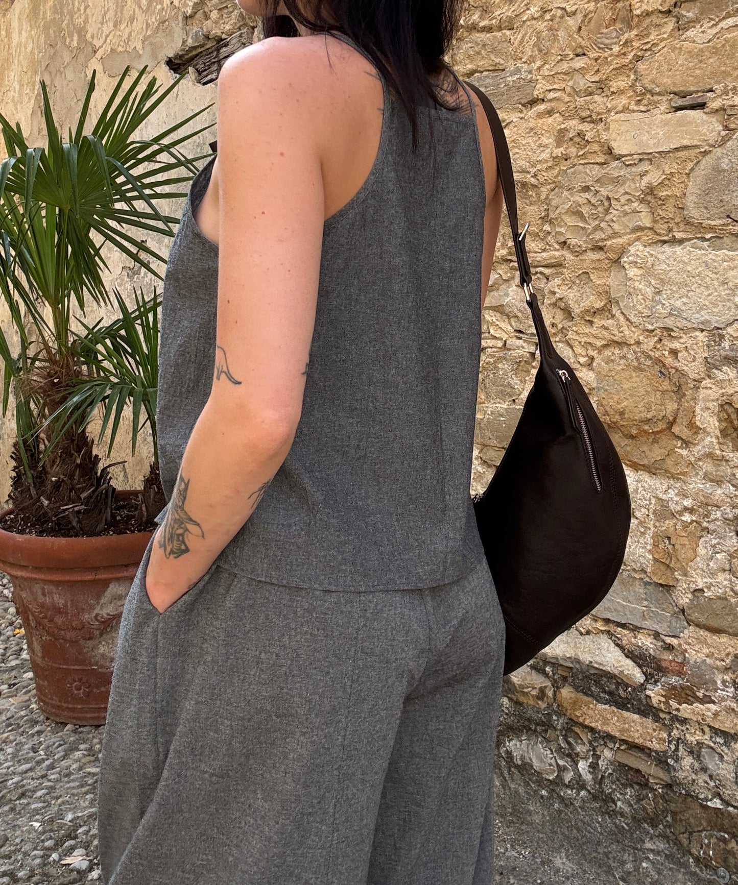 Graphite cotton top with straight neckline