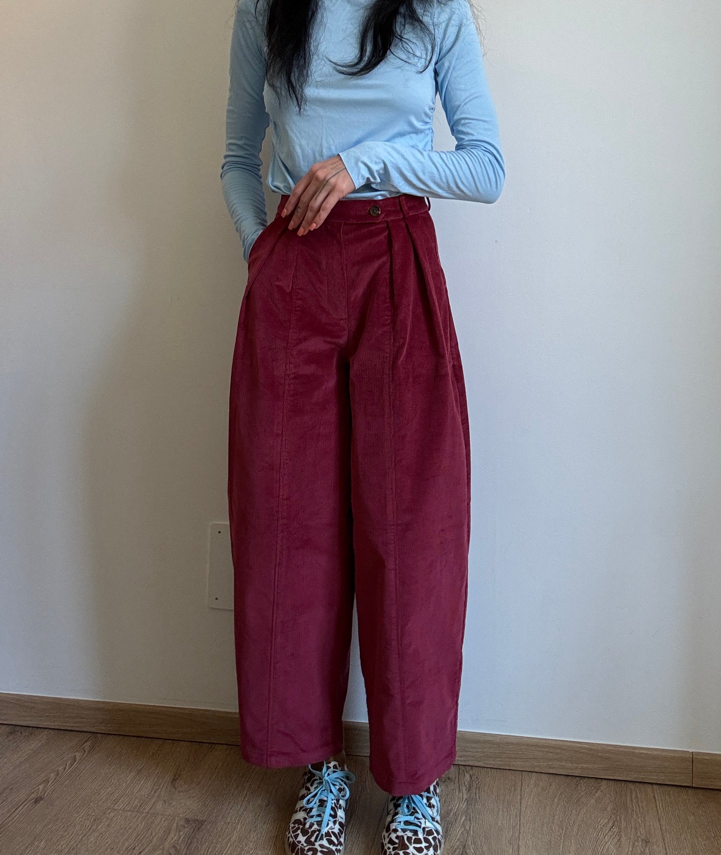 Raspberry corduroy baggy trousers with fly