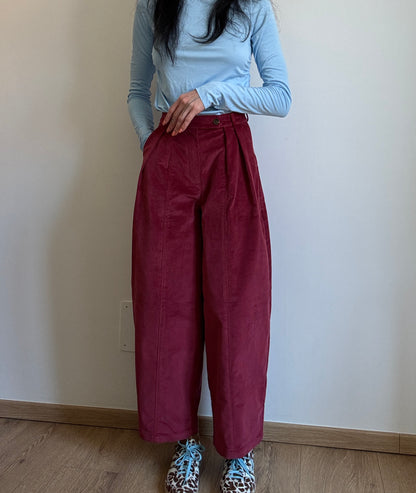 Raspberry corduroy baggy trousers with fly