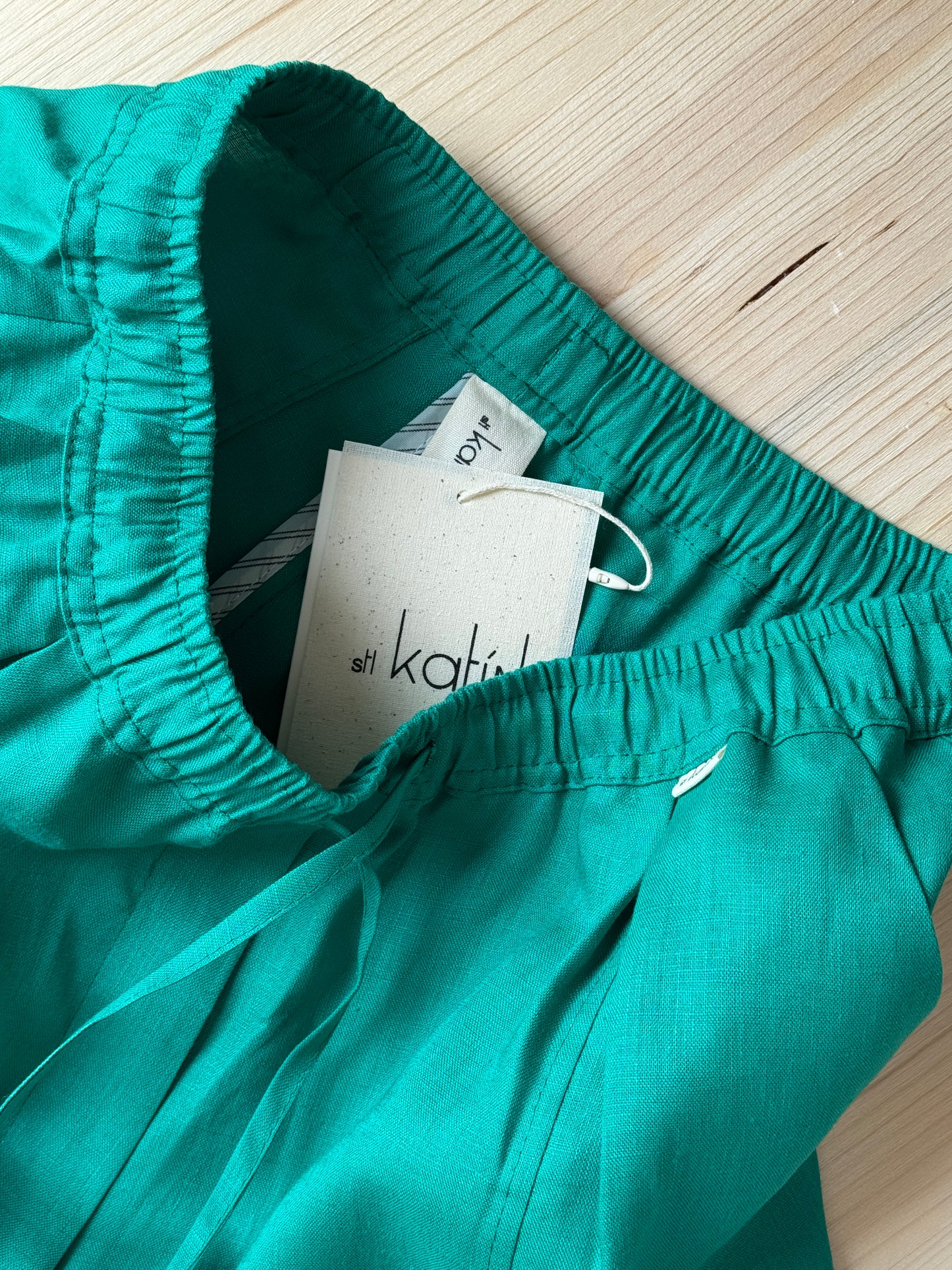 Green linen baggy trousers