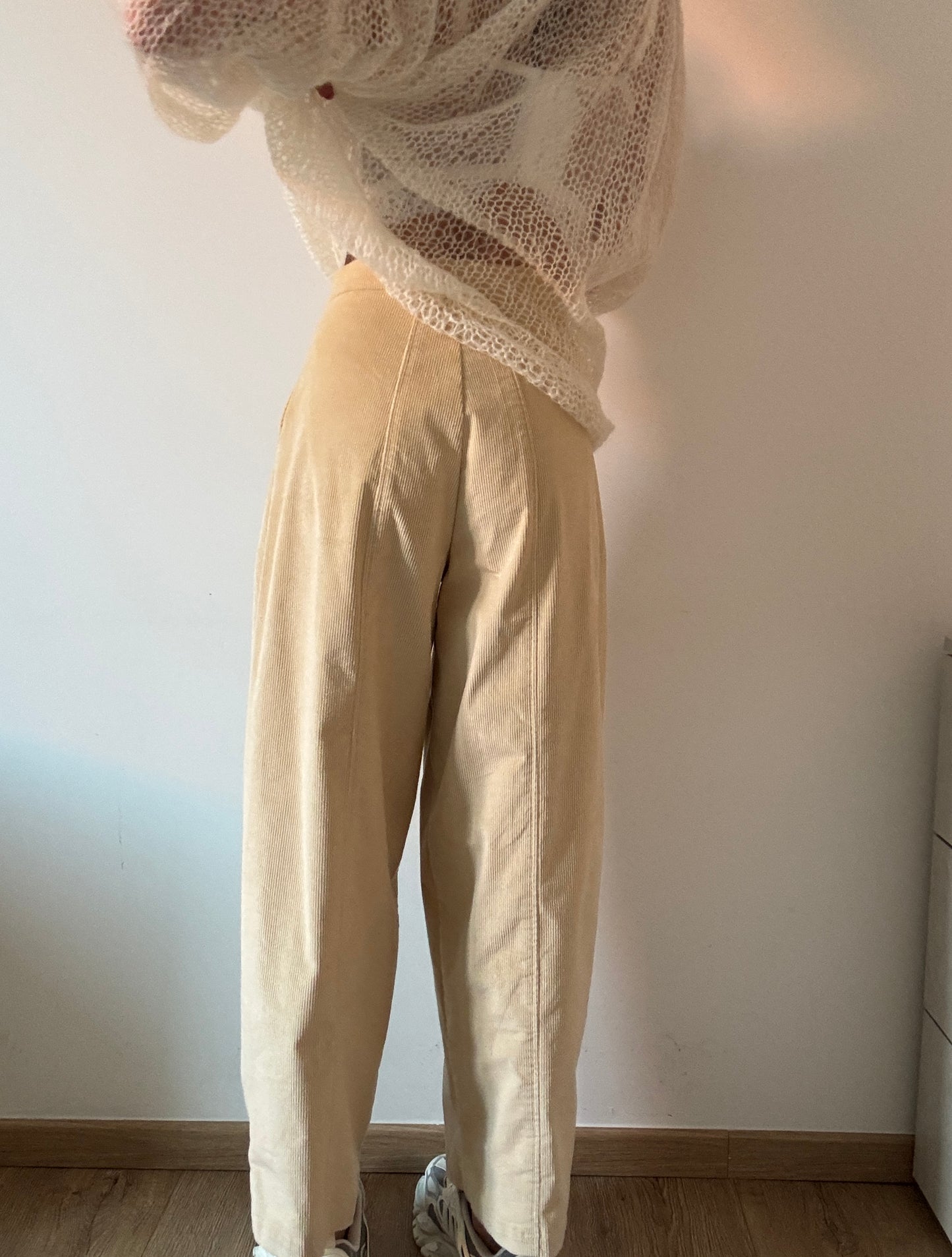 Sand corduroy baggy trousers with fly