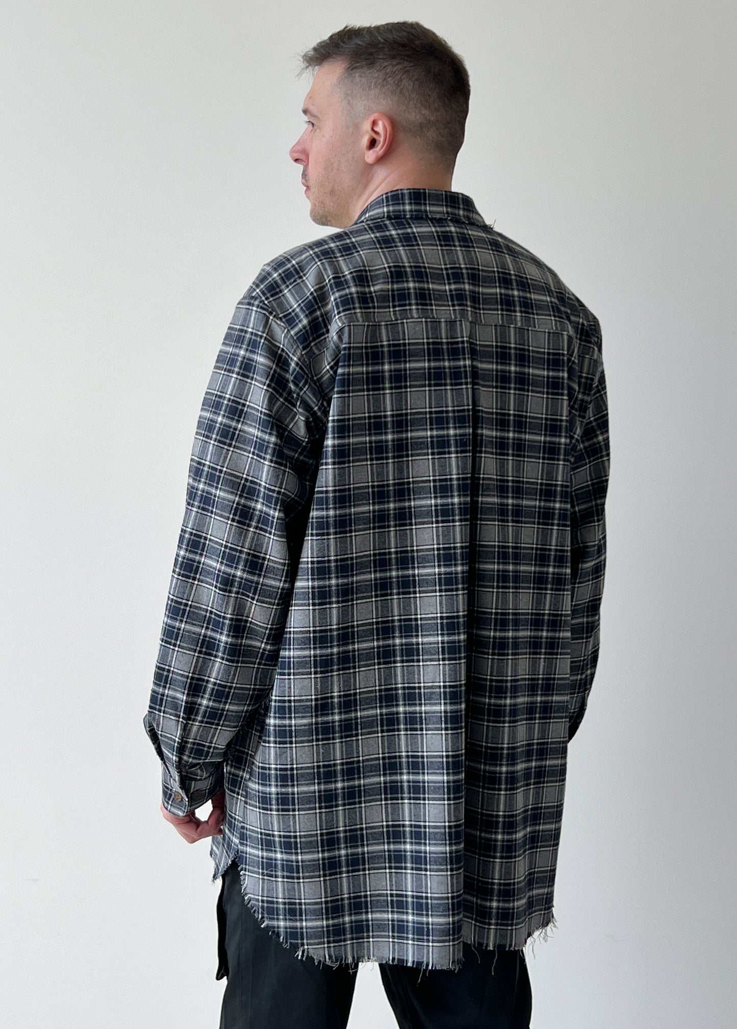 Blue check raw-edge shirt