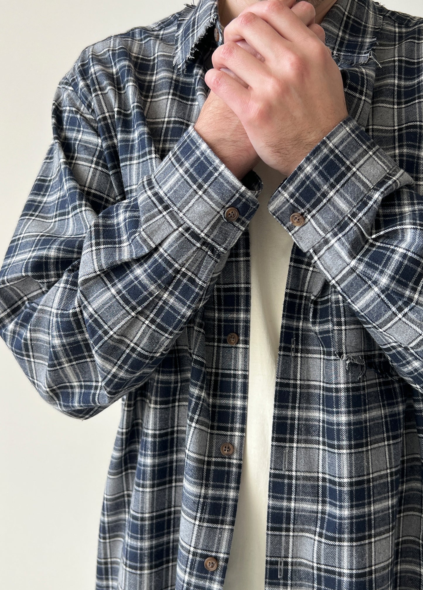 Blue check raw-edge shirt
