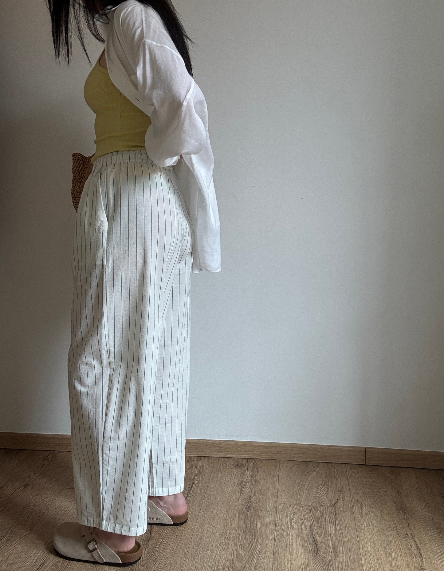 Milk cotton trousers with black stripes