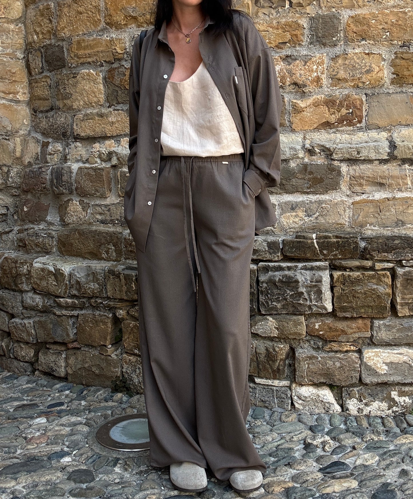 Chocolate linen-viscose trousers