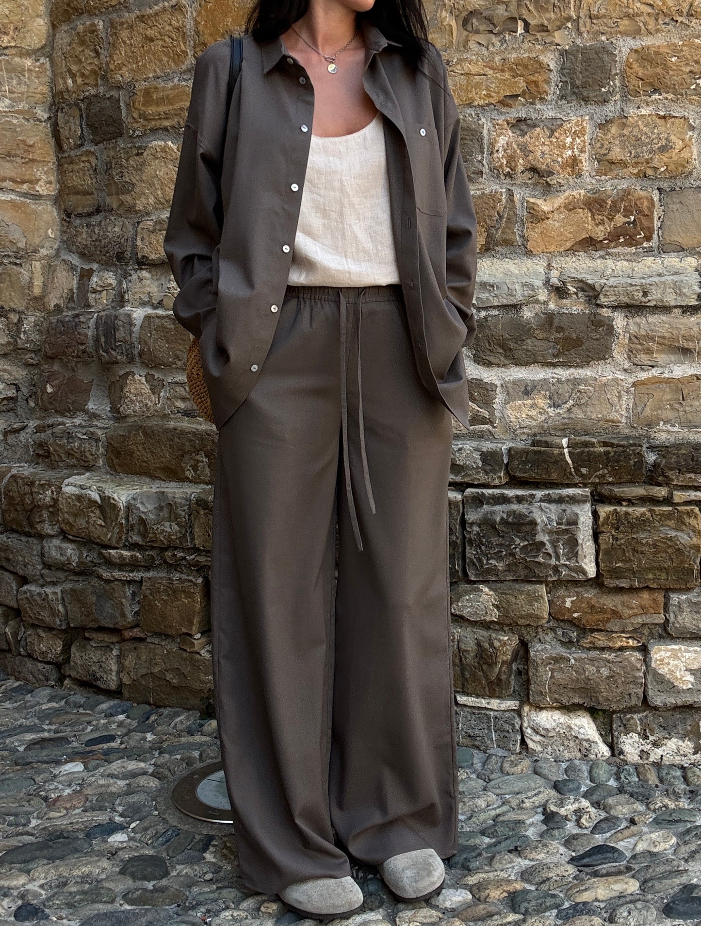 Chocolate linen-viscose trousers
