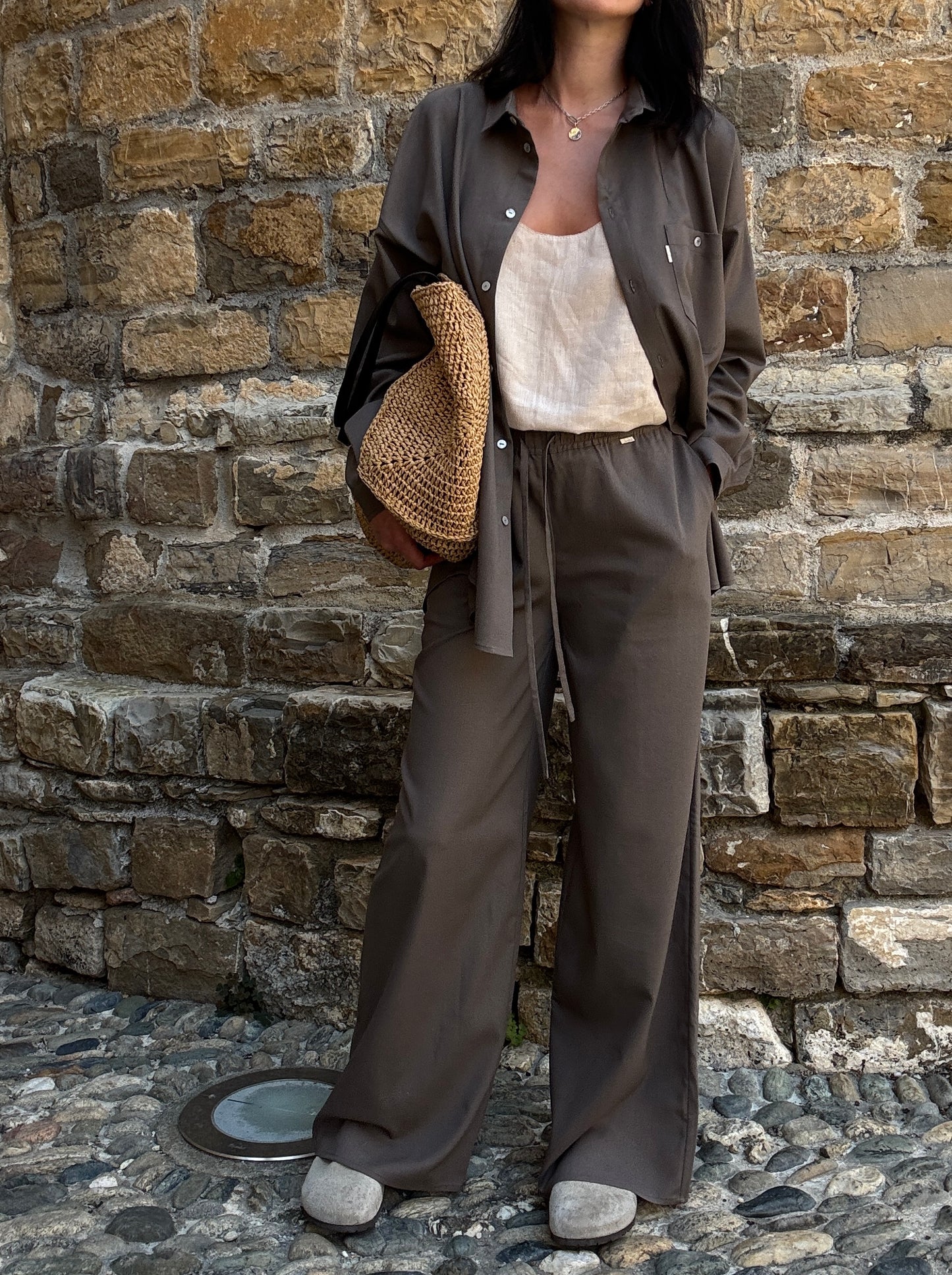 Chocolate linen-viscose trousers