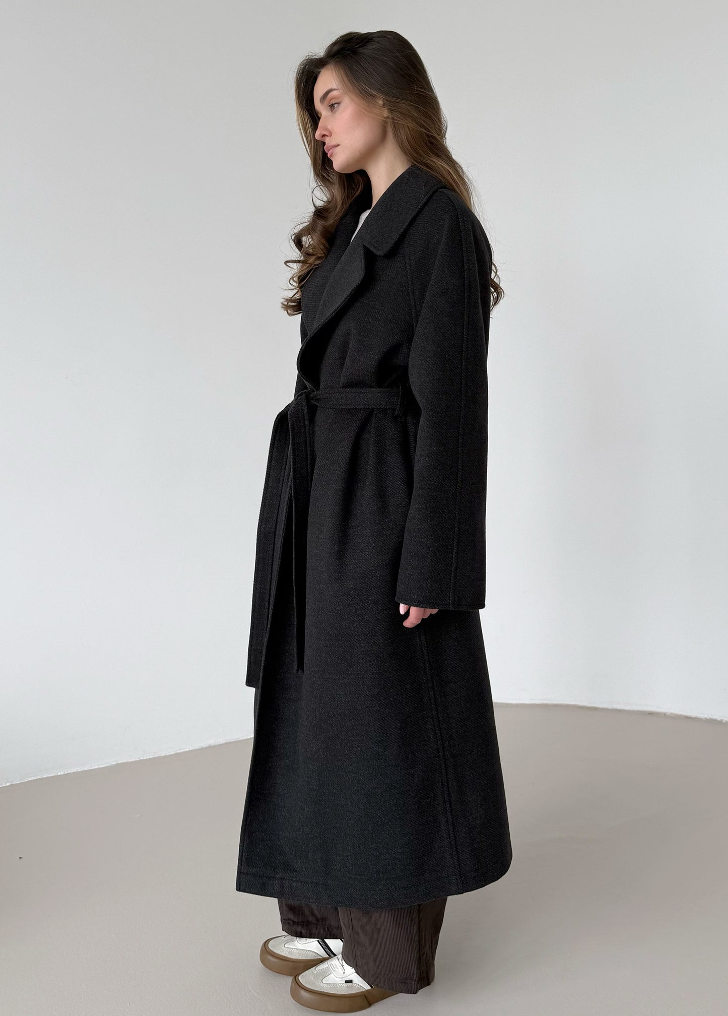 Anthracite wrap coat
