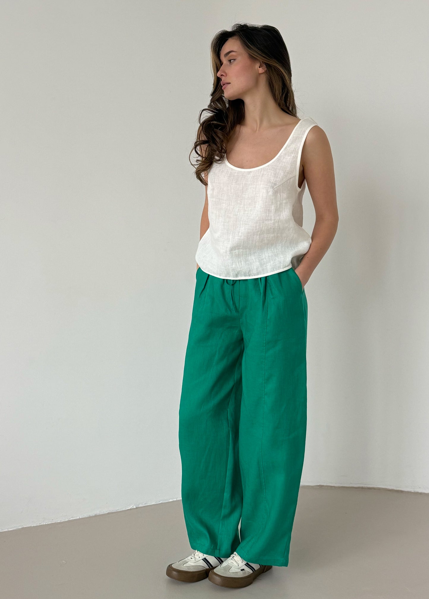 Green linen baggy trousers