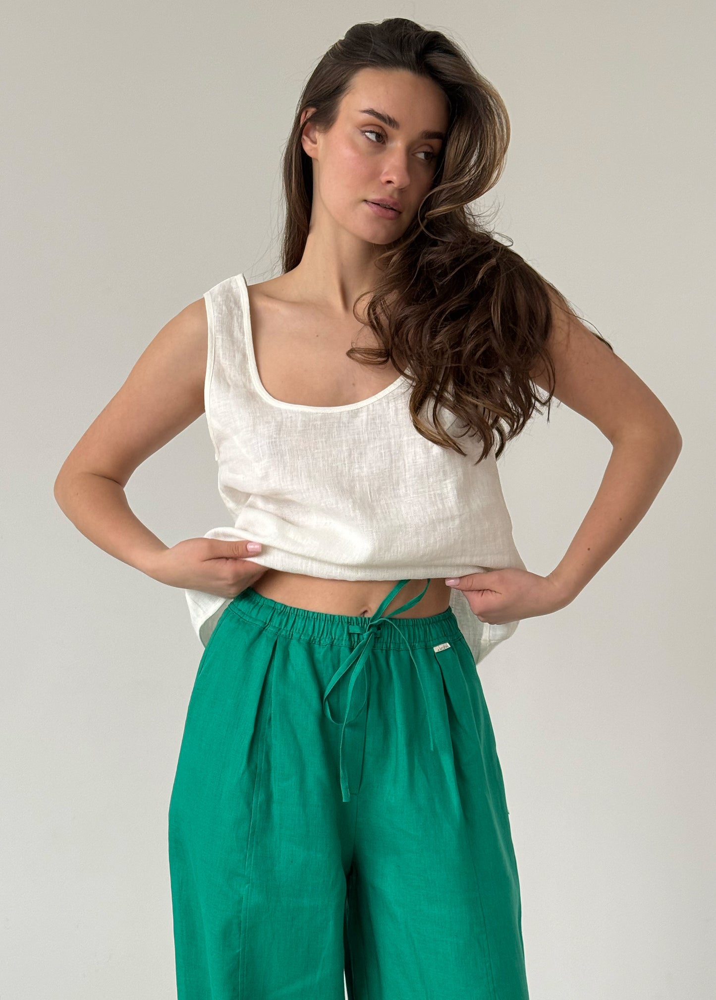 Green linen baggy trousers