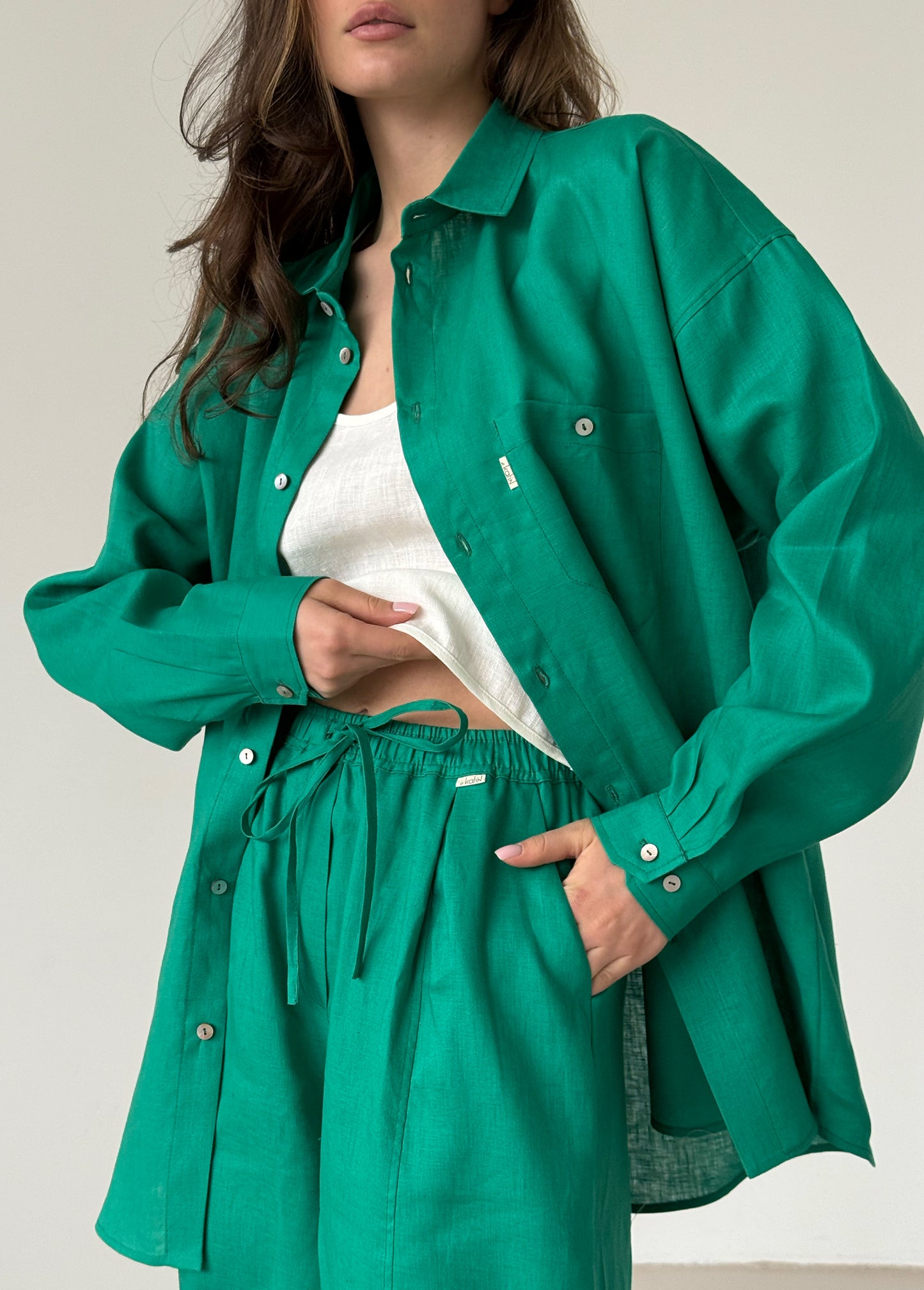 Green linen baggy trousers