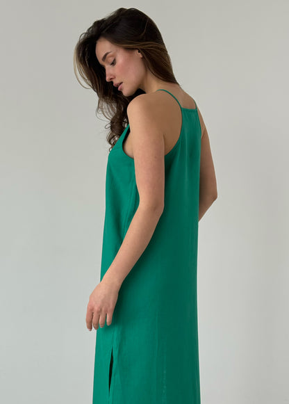 Green linen dress with straight neckline