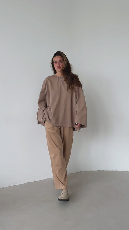 Сocoa open-back ruffle long sleeve